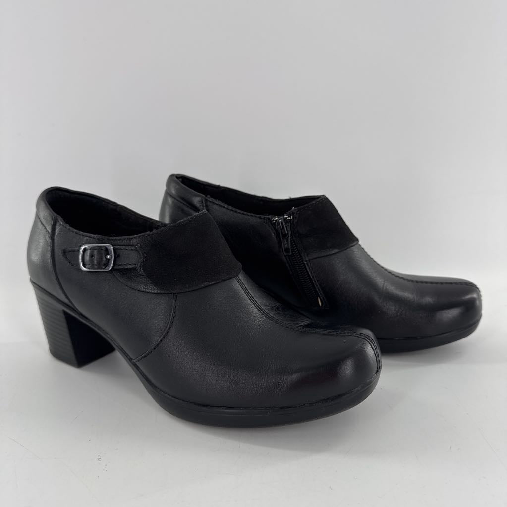 8 side zip heel ankle booties