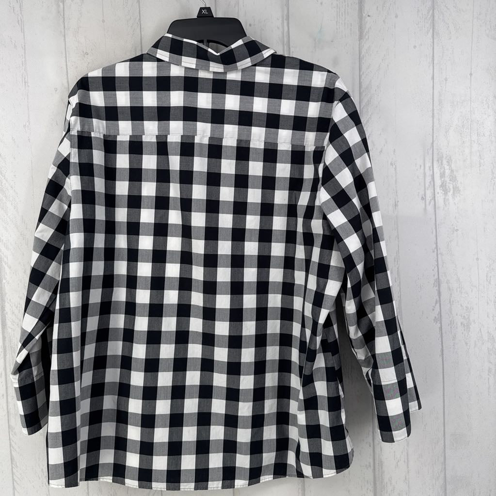 XL checkered button down l/s top