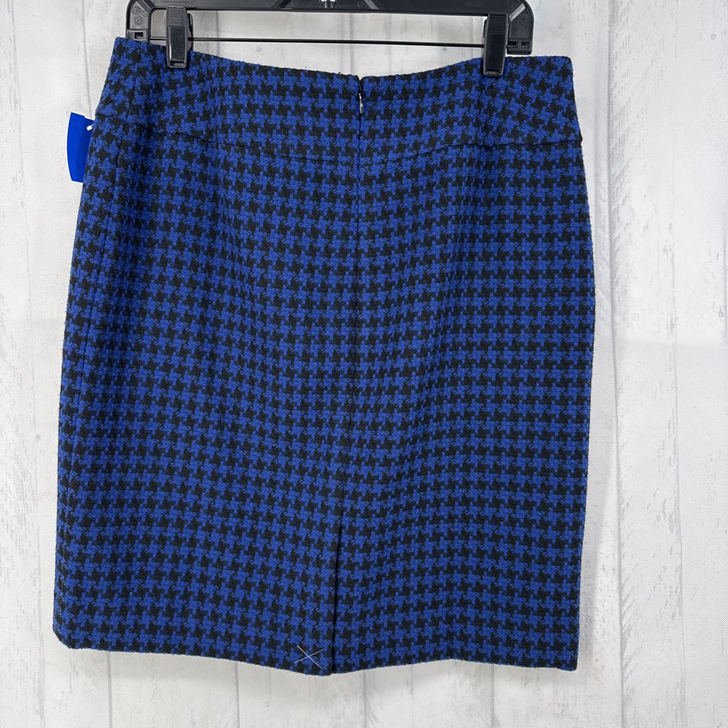 R89 10 houndstooth skirt