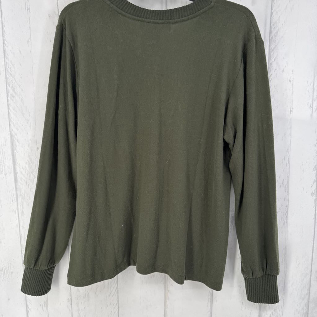M v-neck l/s top