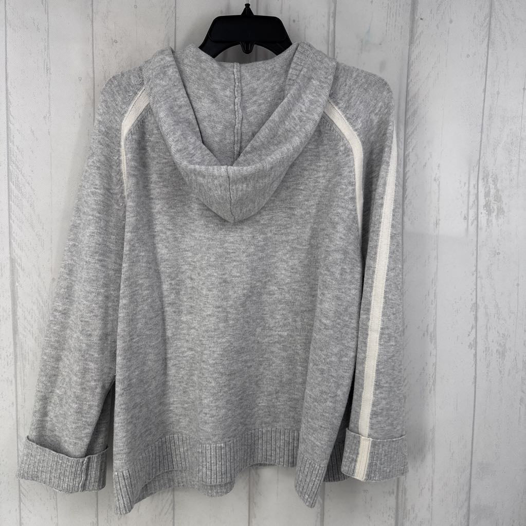 R90 L piping hooded sweater