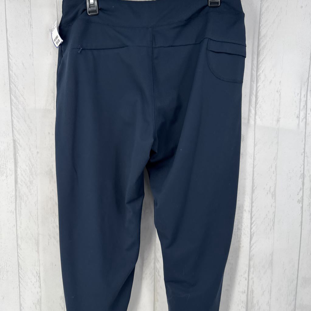 L pull-on crop pant