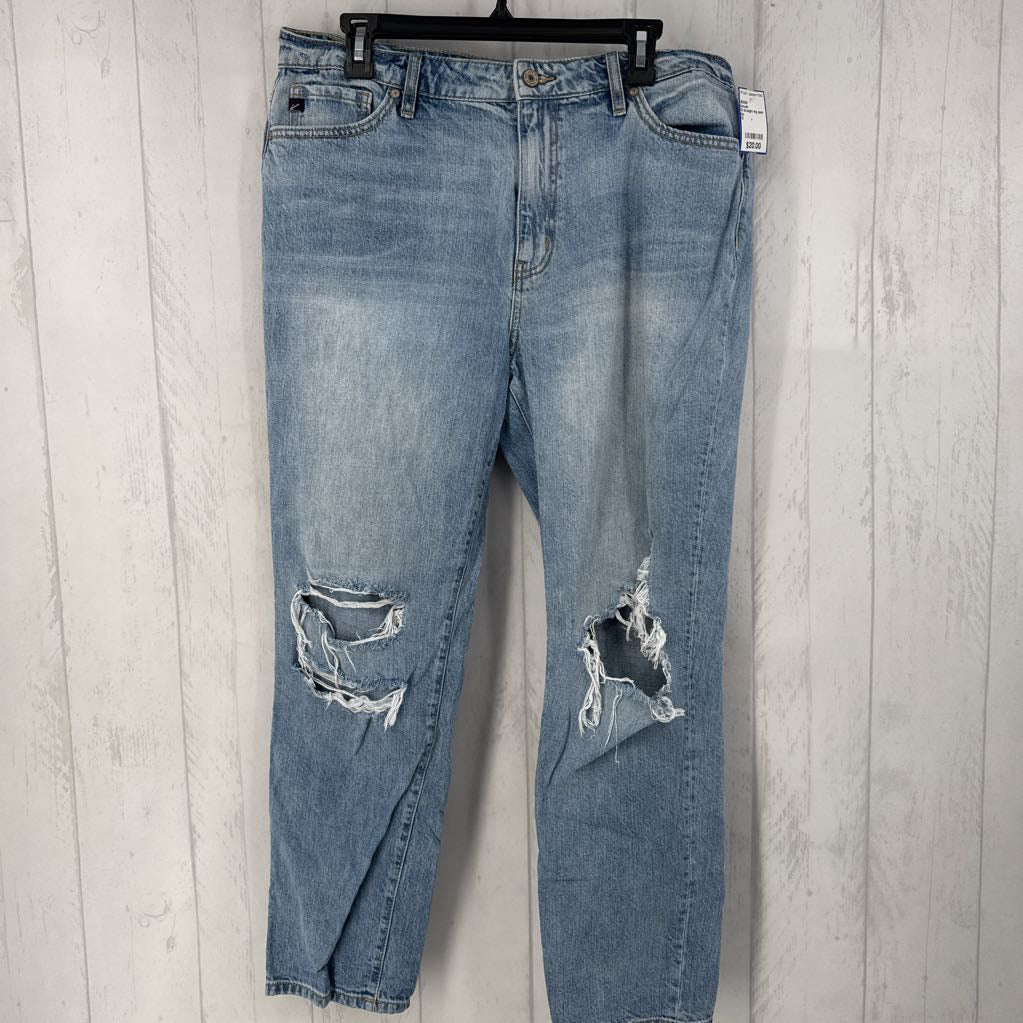 13 straight leg jean