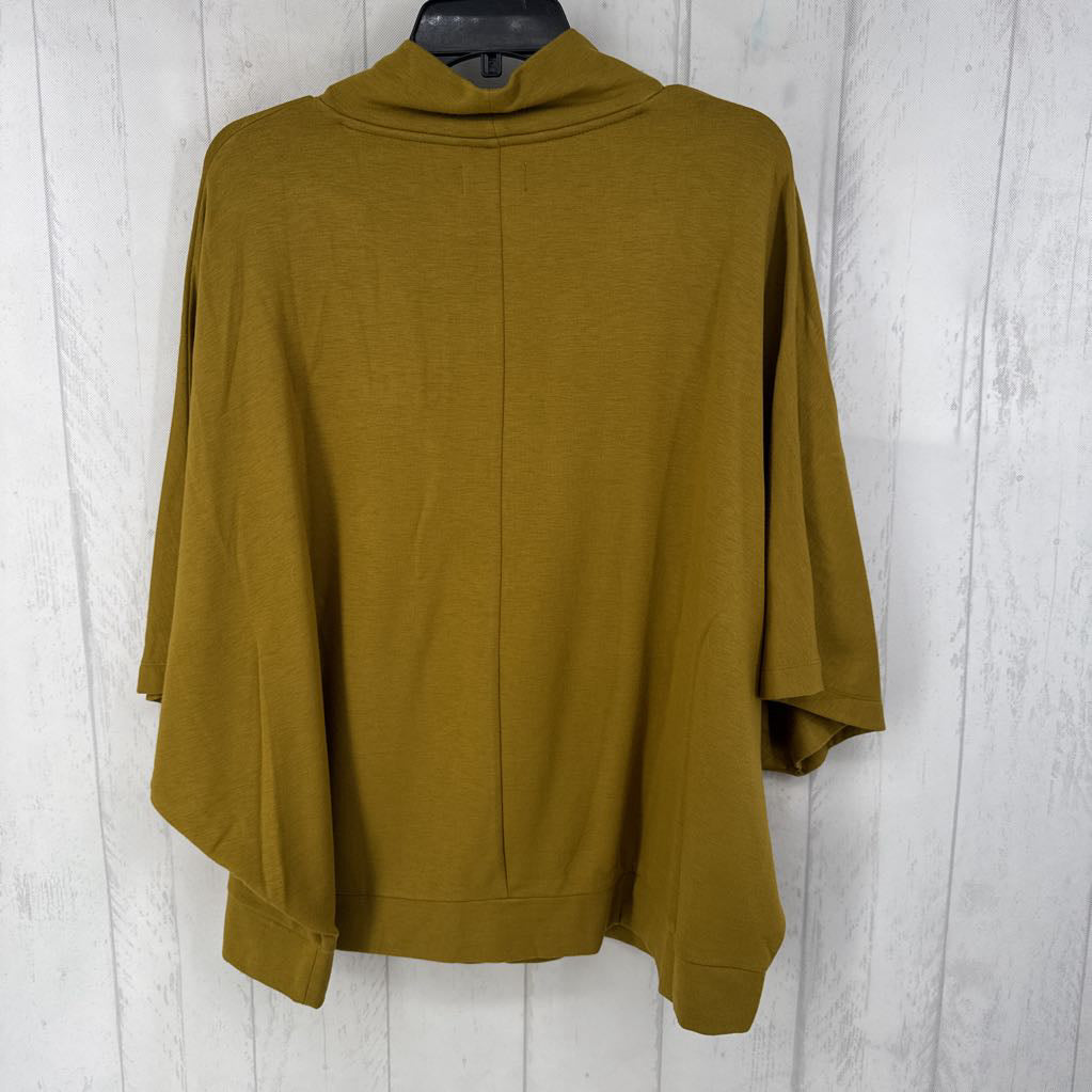 XL mock neck batwing top