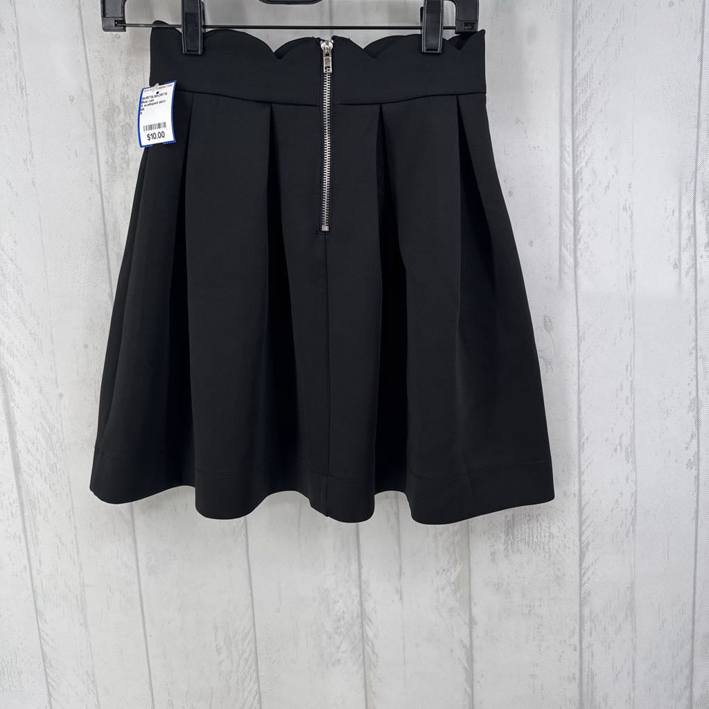 S scalloped skirt