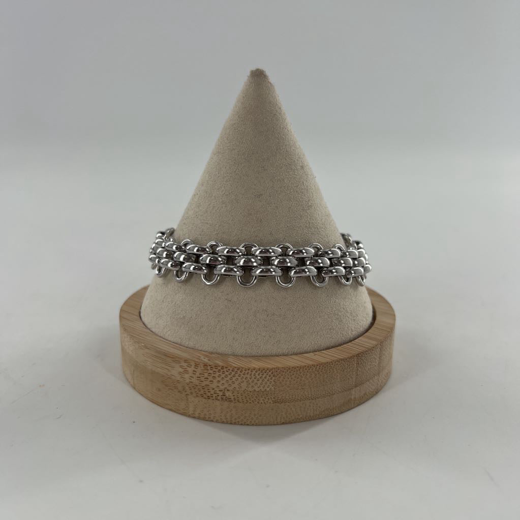 silver tone weaved bracelet