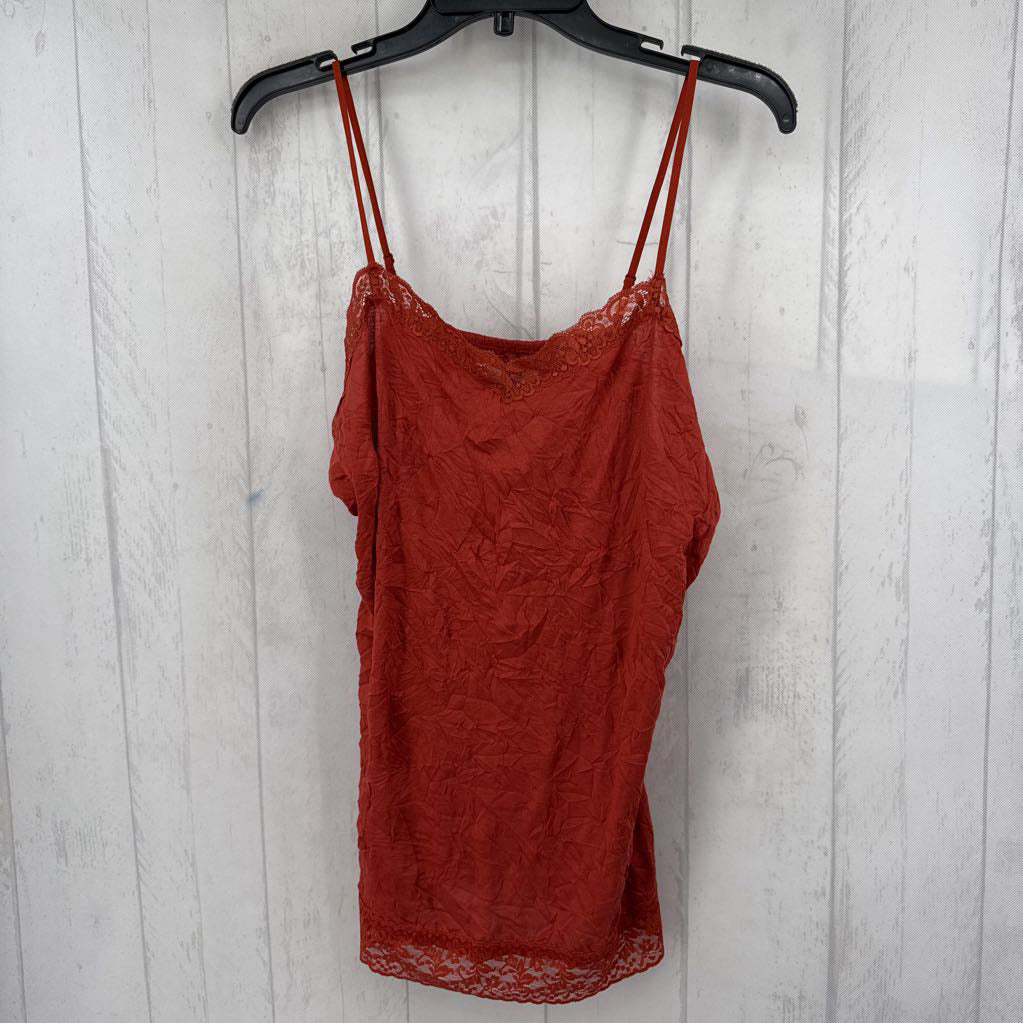 R30 L crinkle lace tank