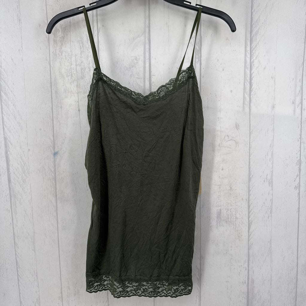 R30 M crinkle lace tank