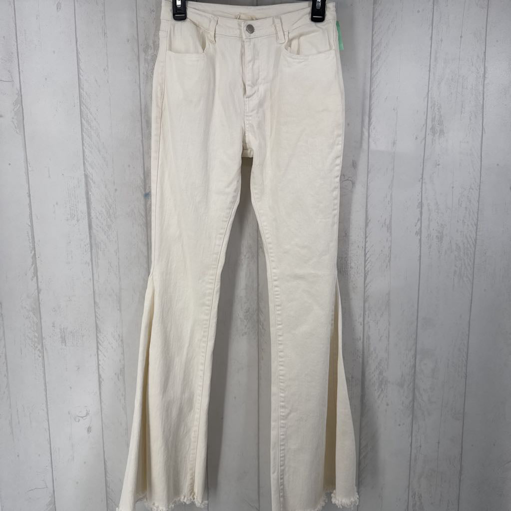 M frayedd bell bottom jeans