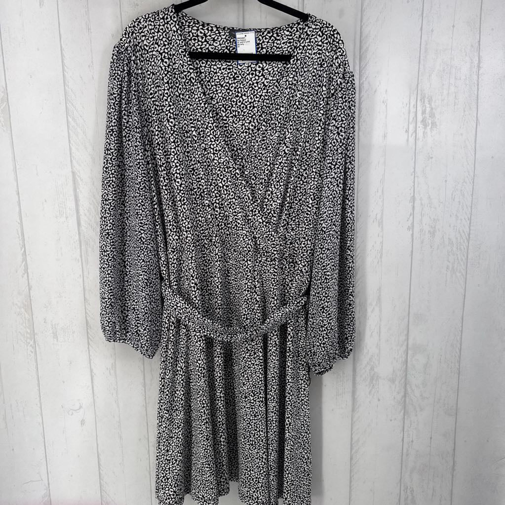 2X animal print crossover l/s dress