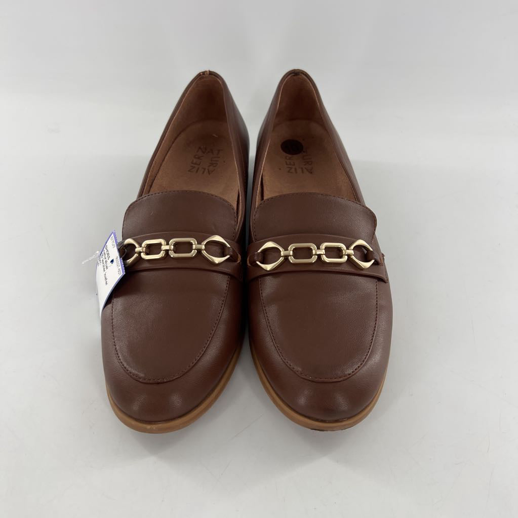 10 leather loafer