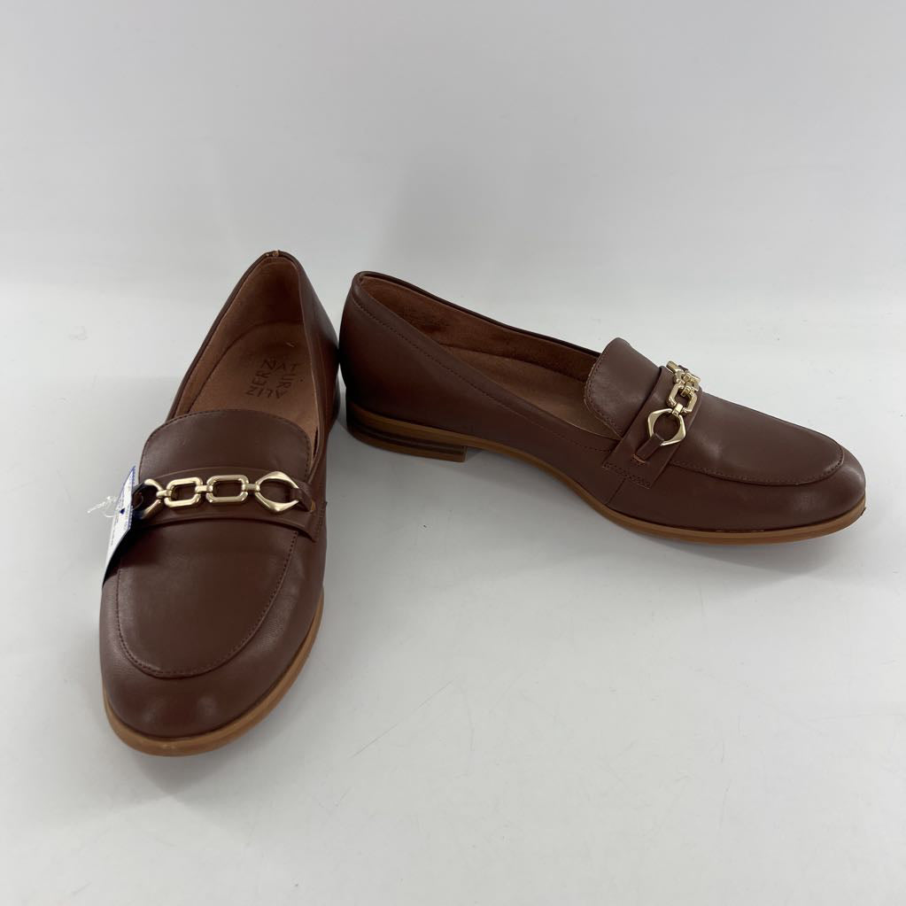 10 leather loafer