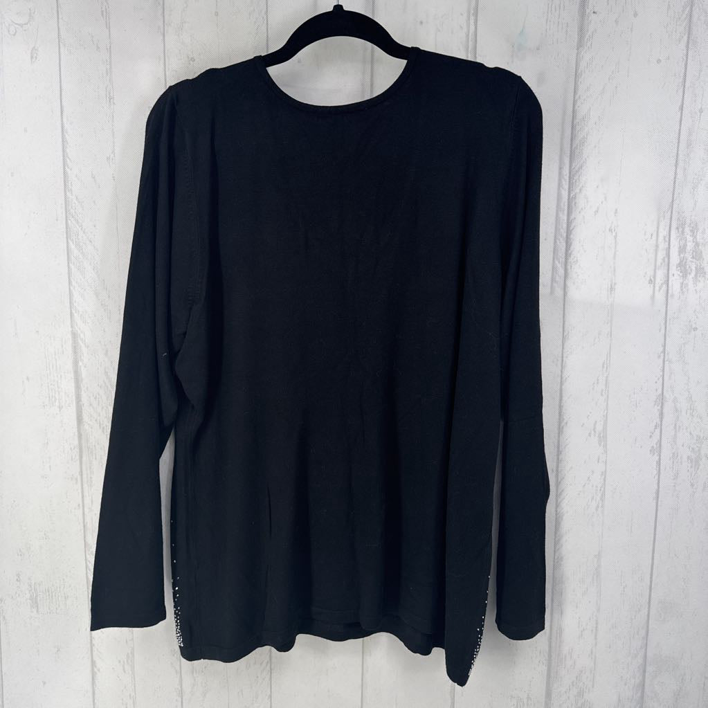 1X embelished v-neck sweater