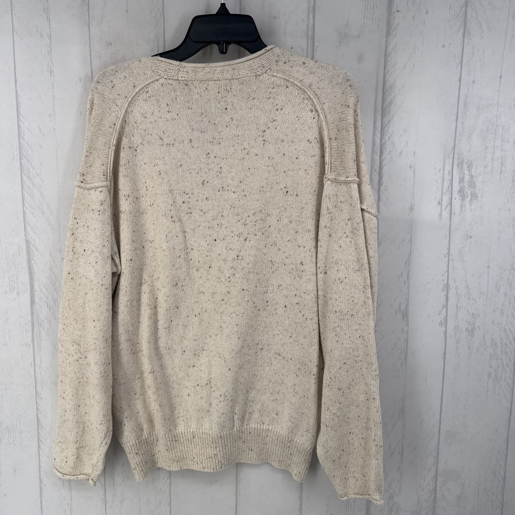 M v-neck buttoned cardi