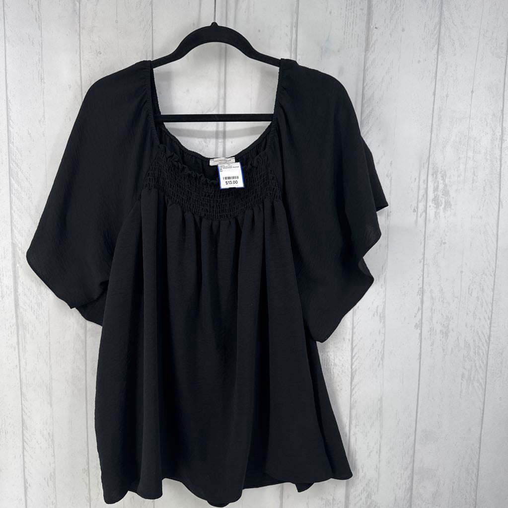 2xl smocked flutter slv top