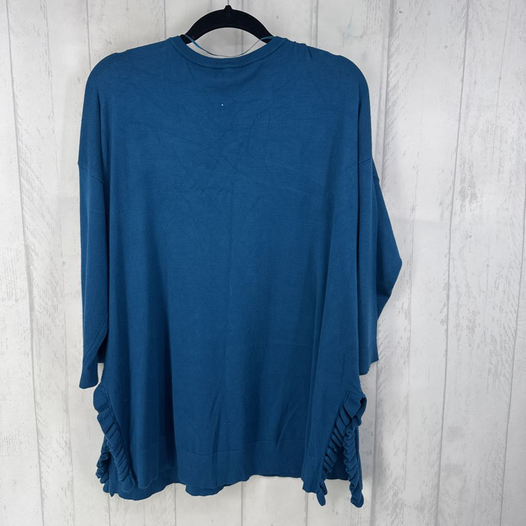 1X scoop neck tunic sweater