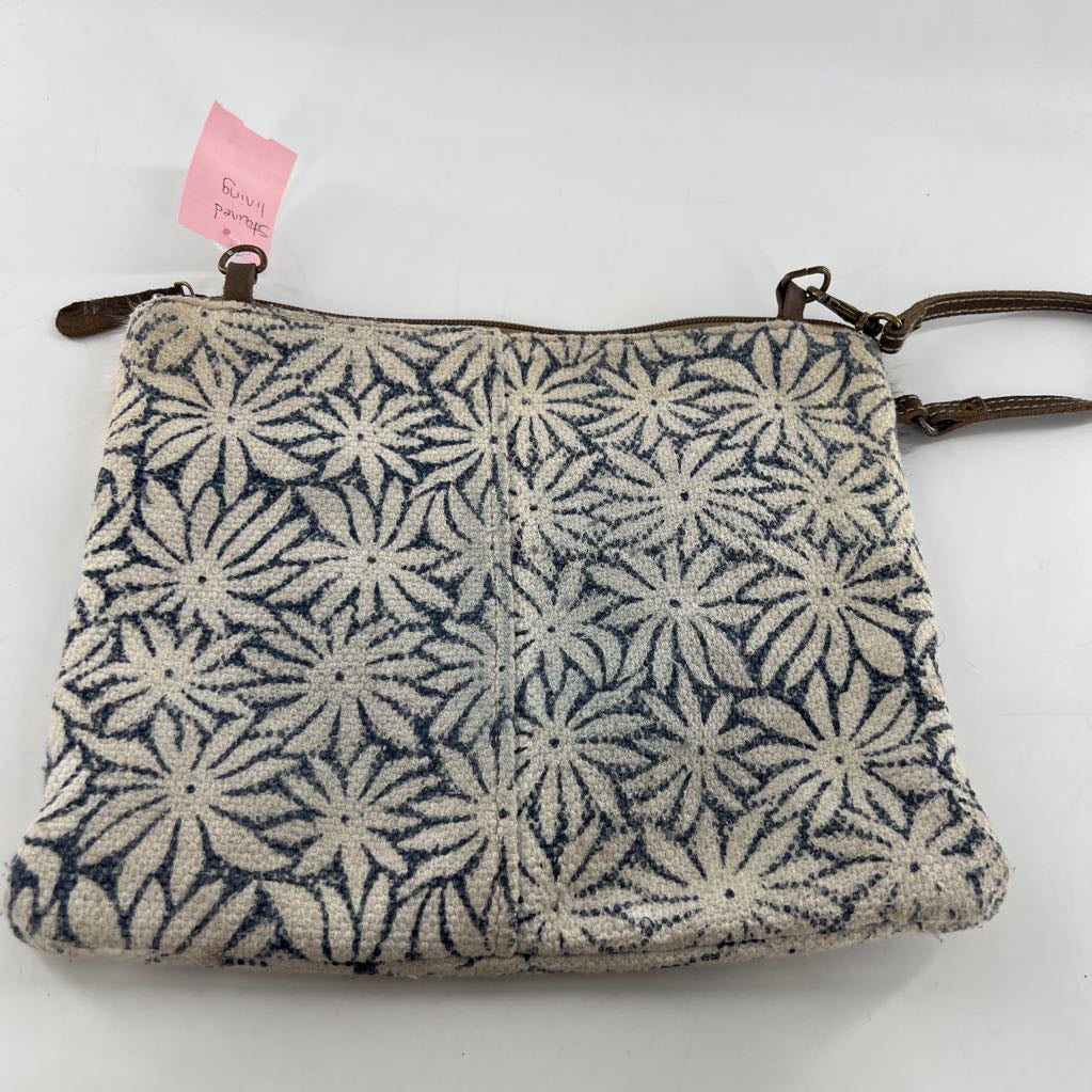 woven/cowhide wristlet