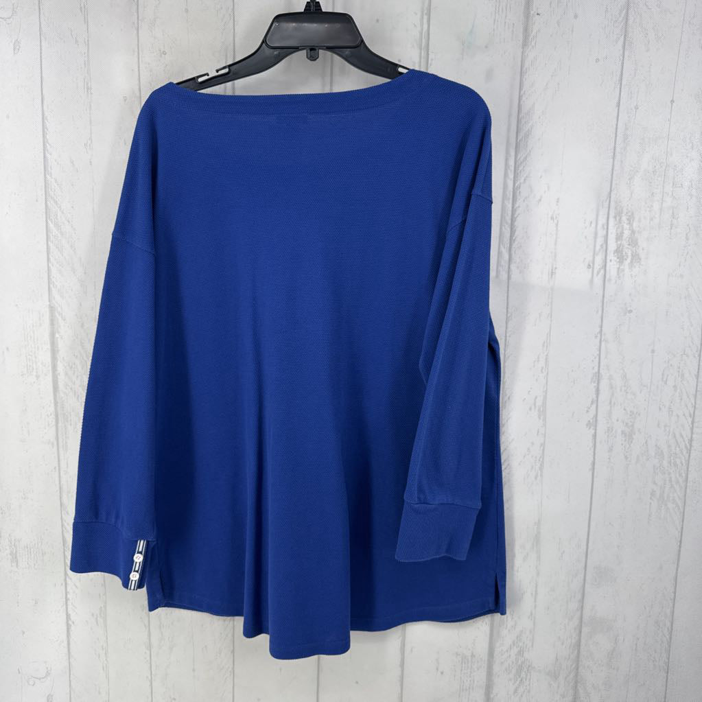XL textured round neck l/s top