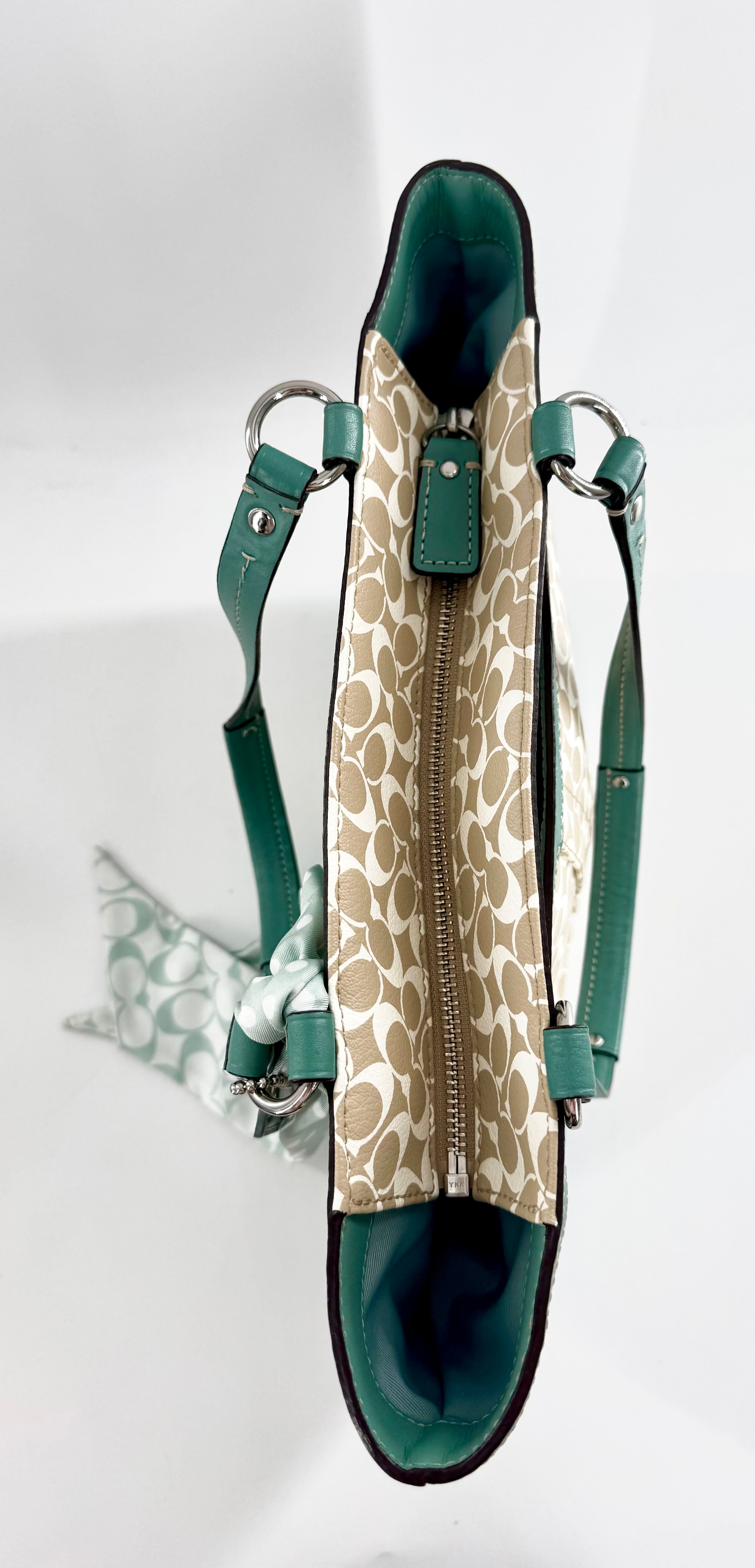 signature top zip tote w/ twilly scarf