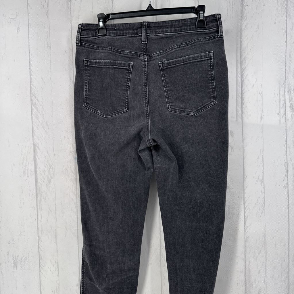 10 straight leg ankle jean