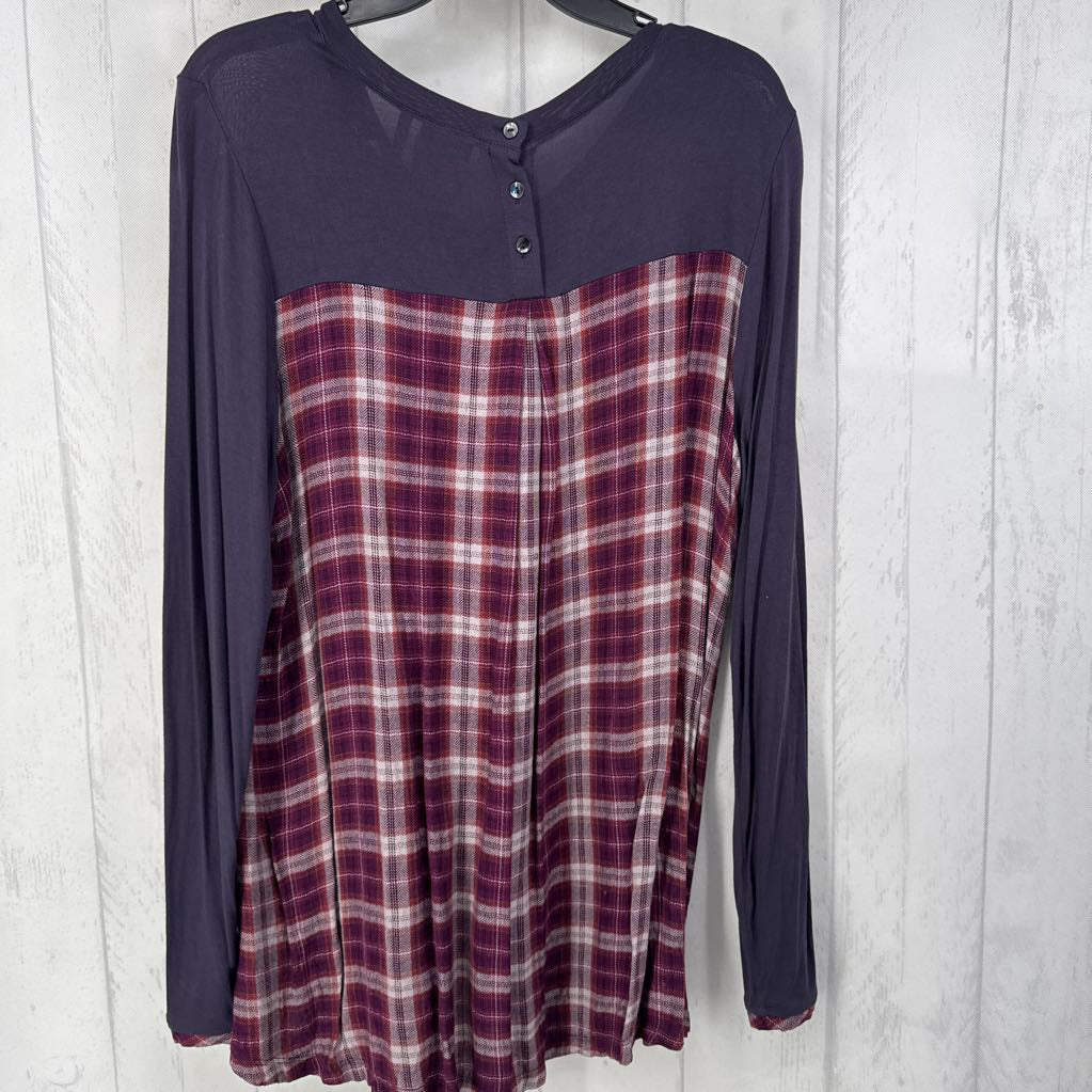 L v-neck mixed media l/s top