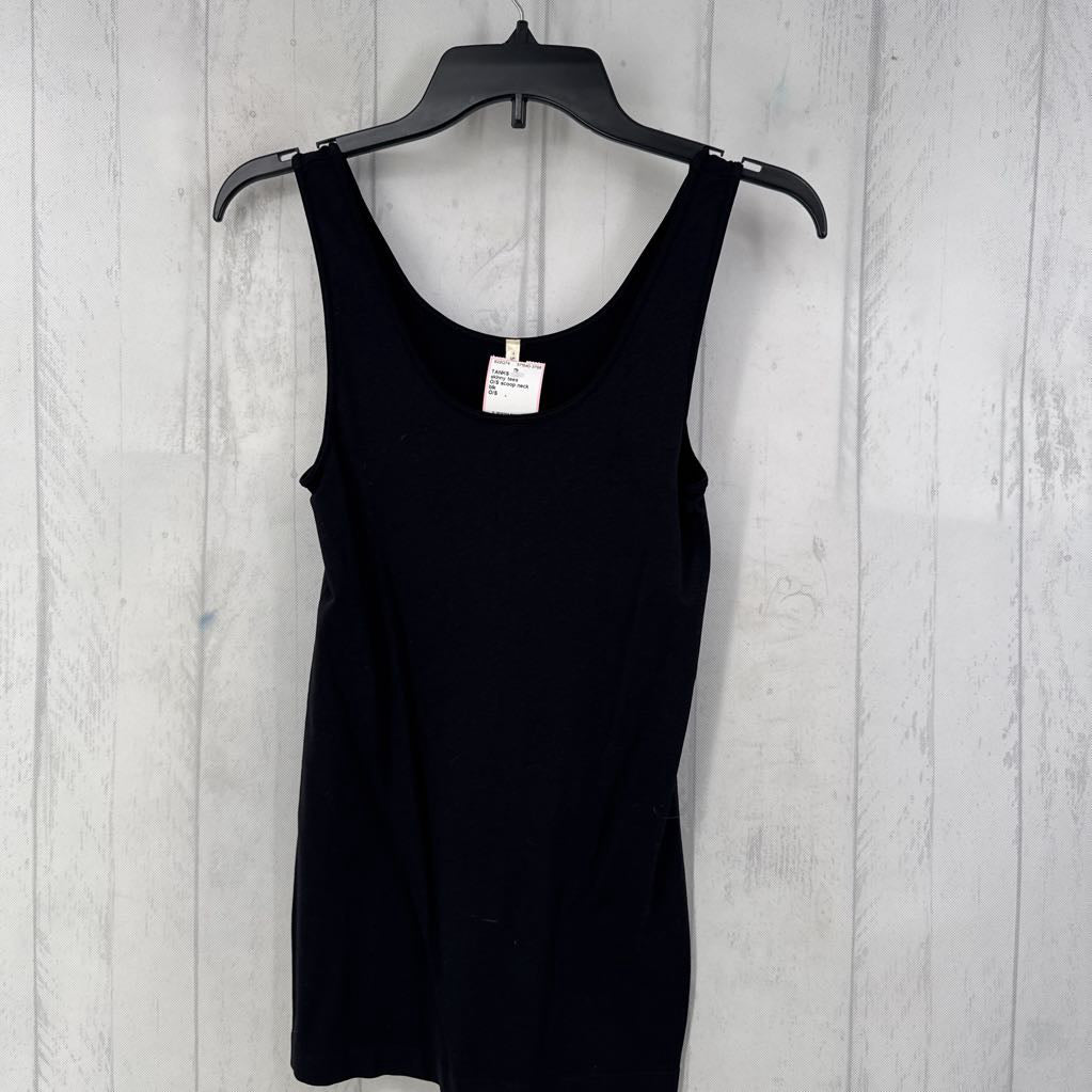O/S scoop neck layering tank