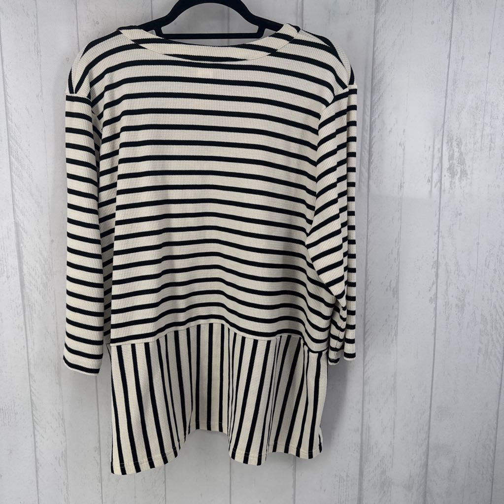 3X waffle knit striped lace-up 3/4 slv top
