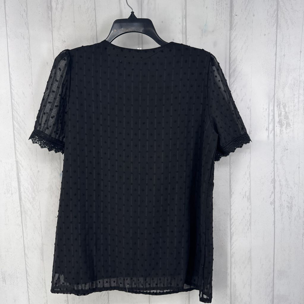 M swiss dot v-neck s/s top