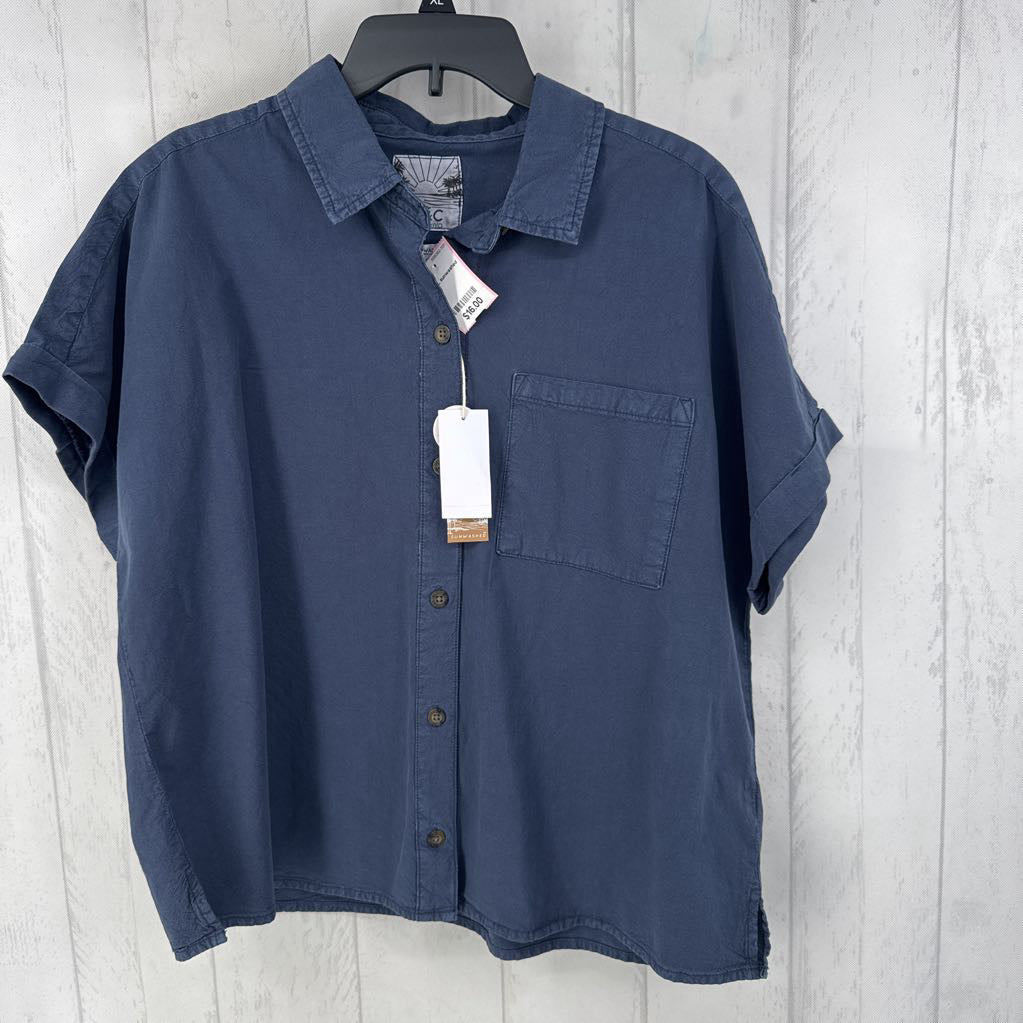 R36 XL sunwashed button down s/s top