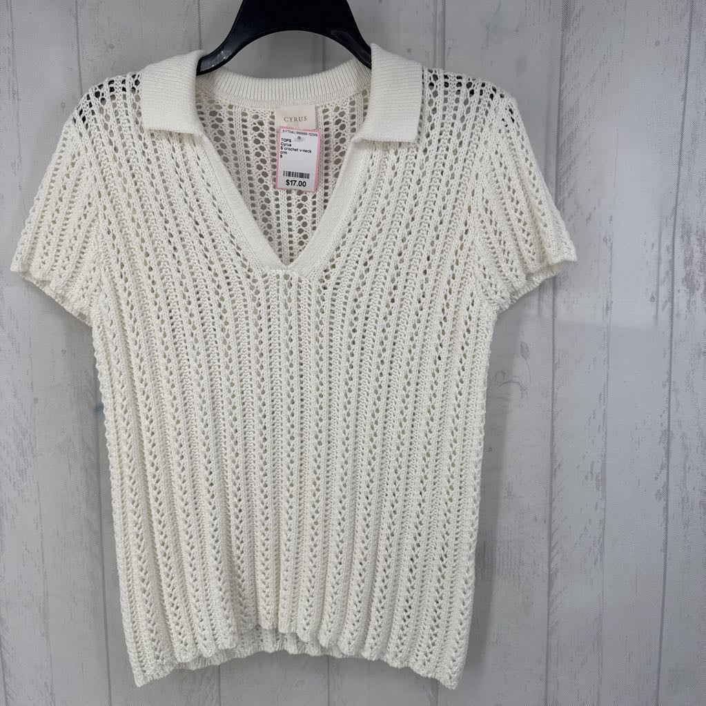 S crochet v-neck s/s top