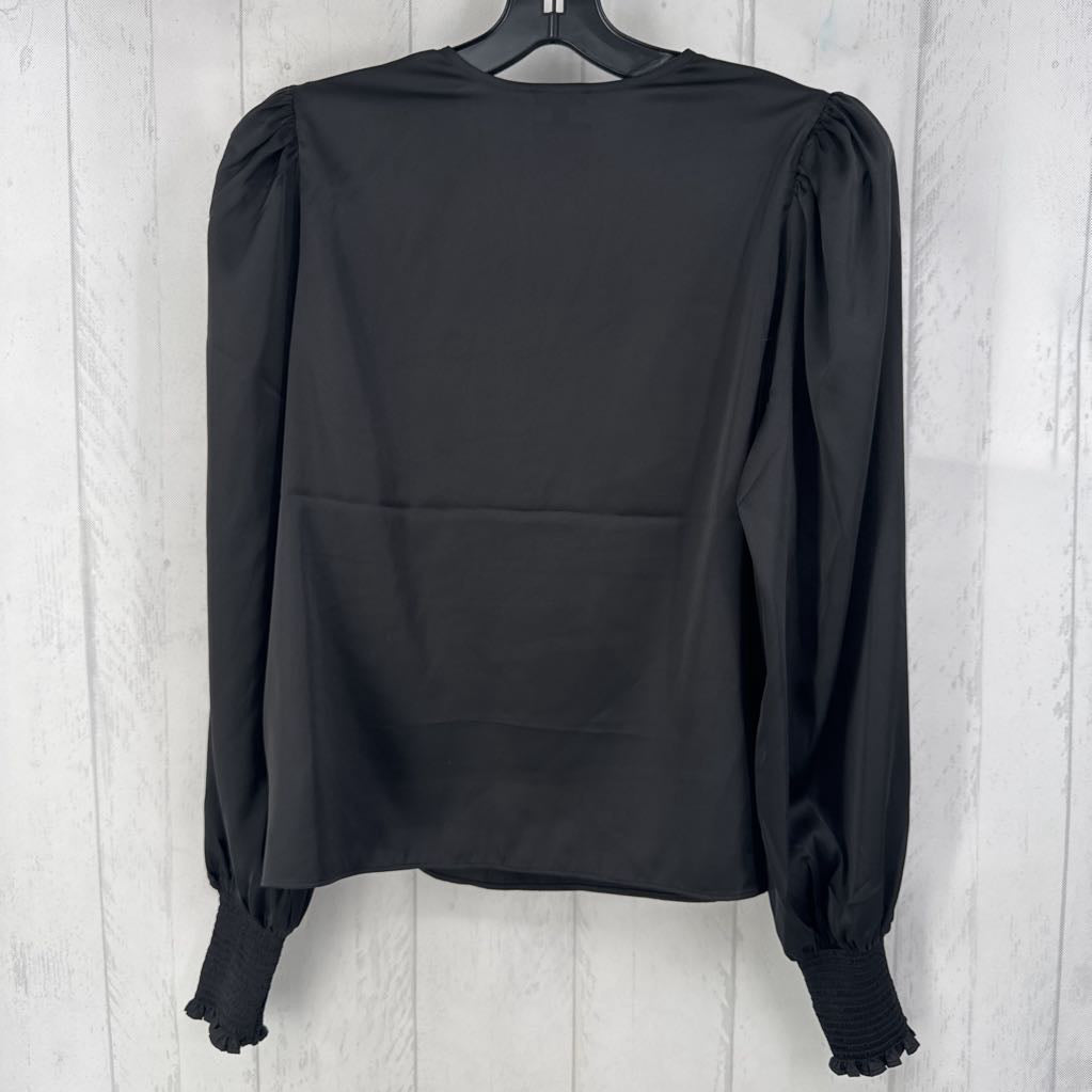 S v-neck smocked l/s top