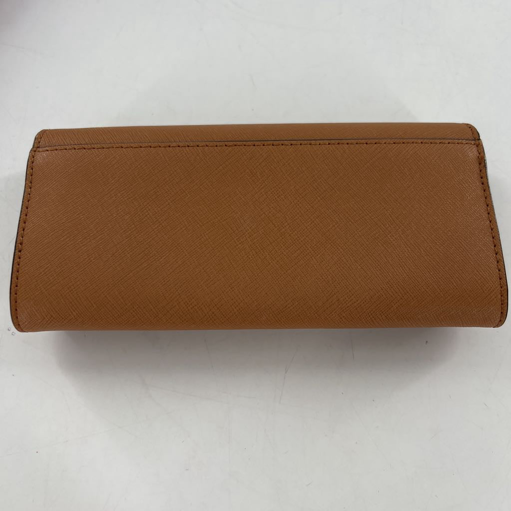 saffiano leather bi-fold wallet