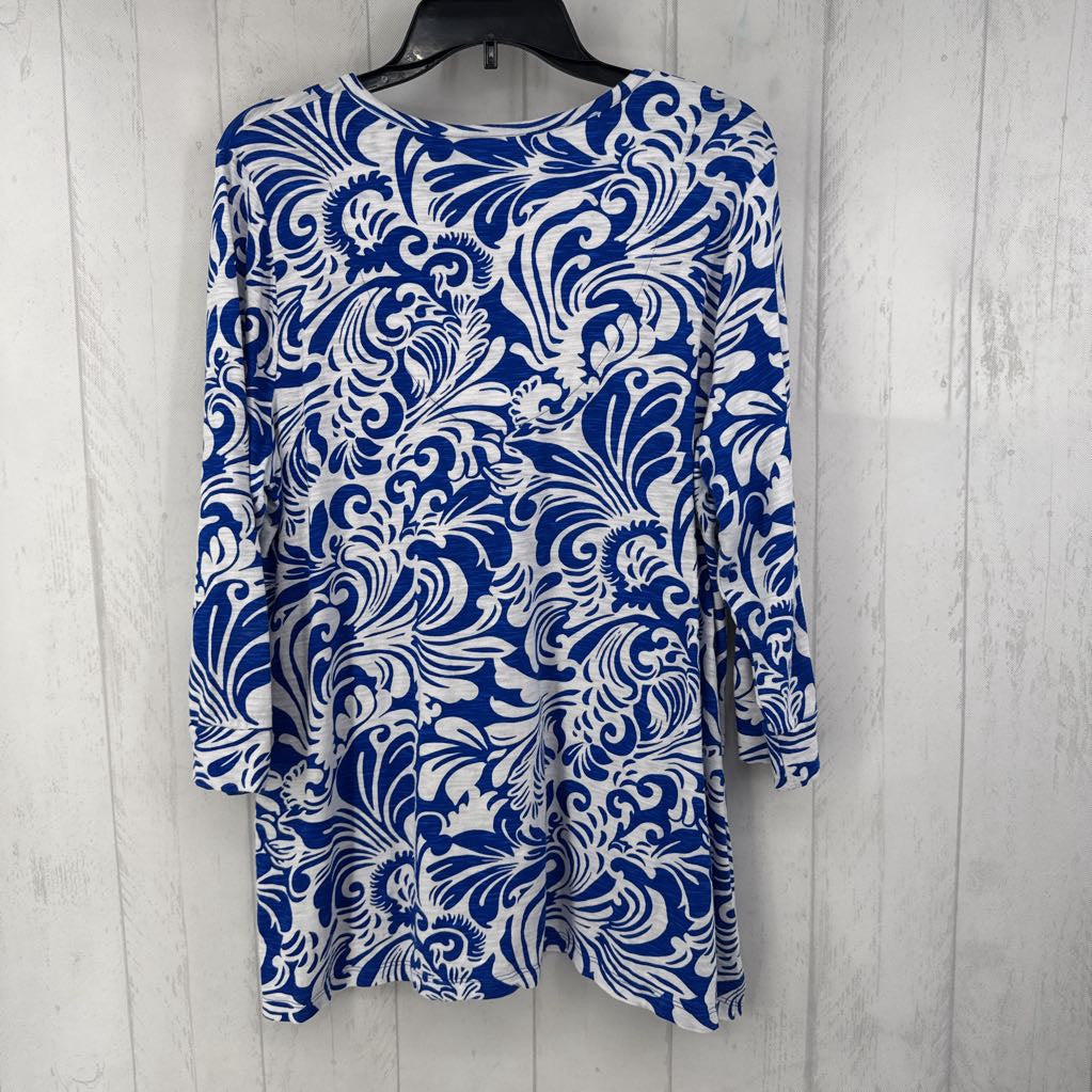 L printed v-neck 3/4 slv top