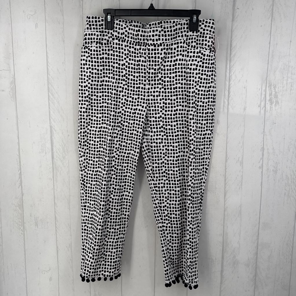 14 printed pull-on pant