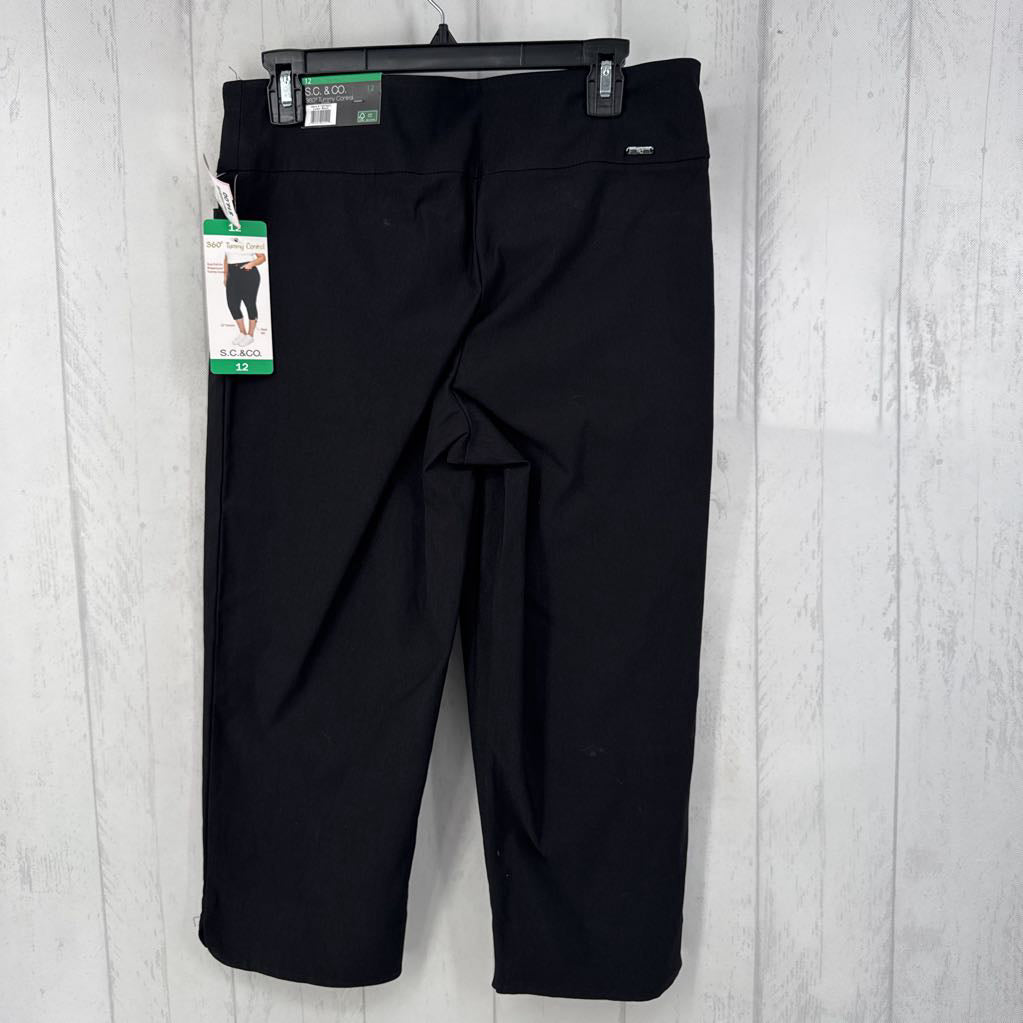 12 pull-on capris