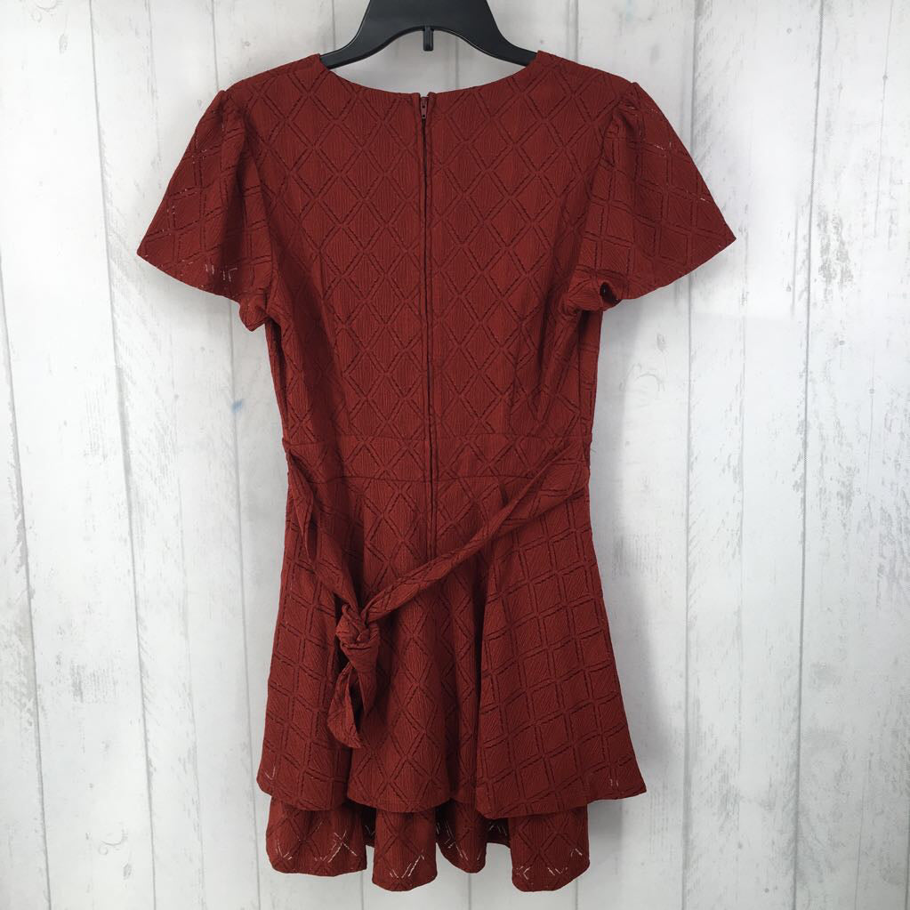 5 lace v-neck s/s dress