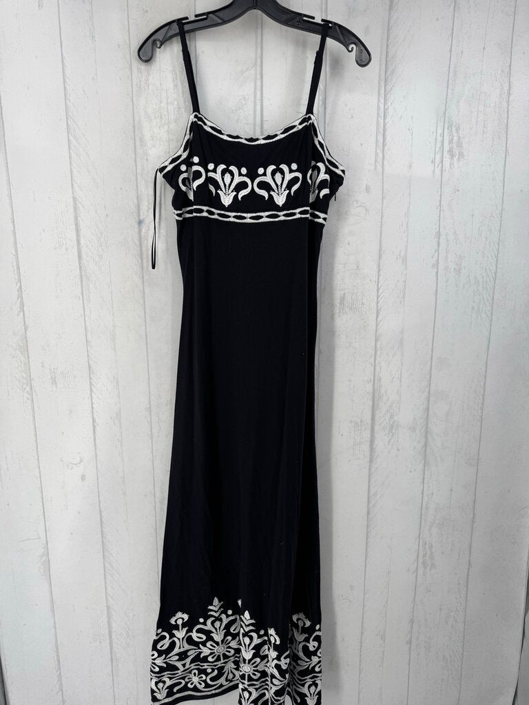 M embroidered slvls maxi dress