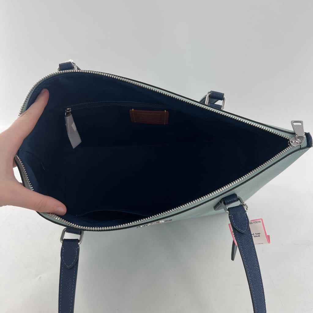 R460 pebbled top zip tote