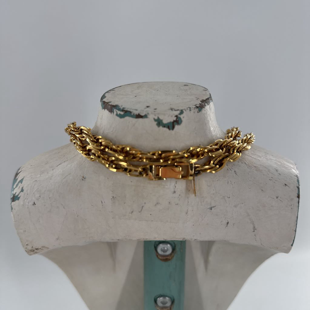 18" chunky gold tone necklace