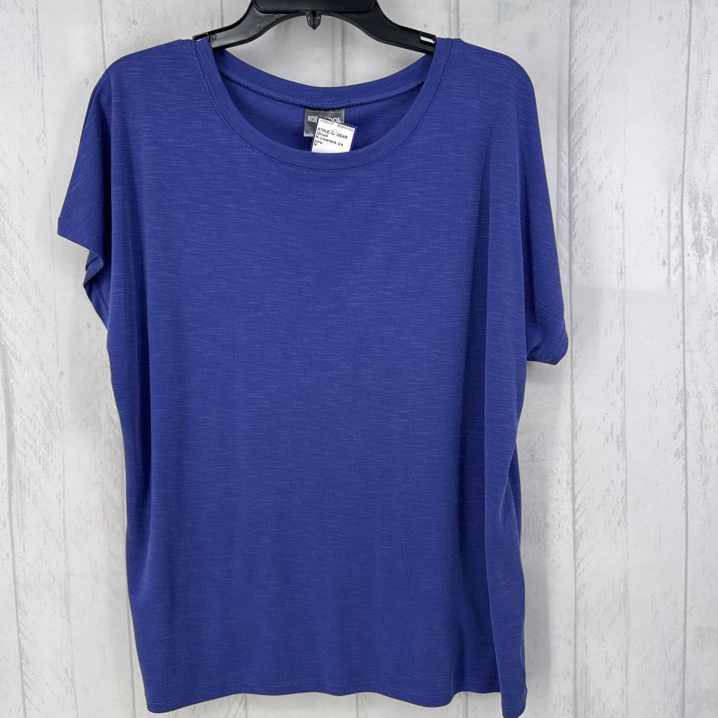M crewneck s/s top