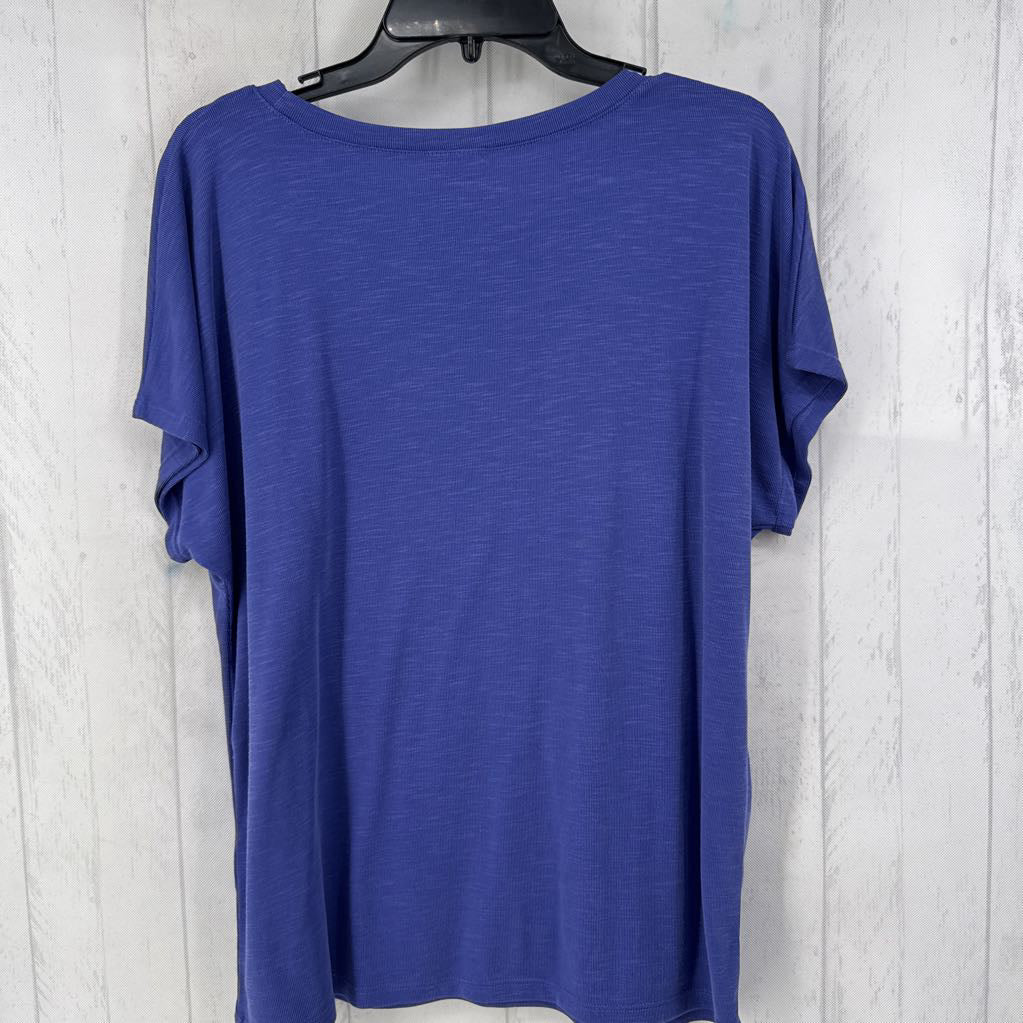 M crewneck s/s top