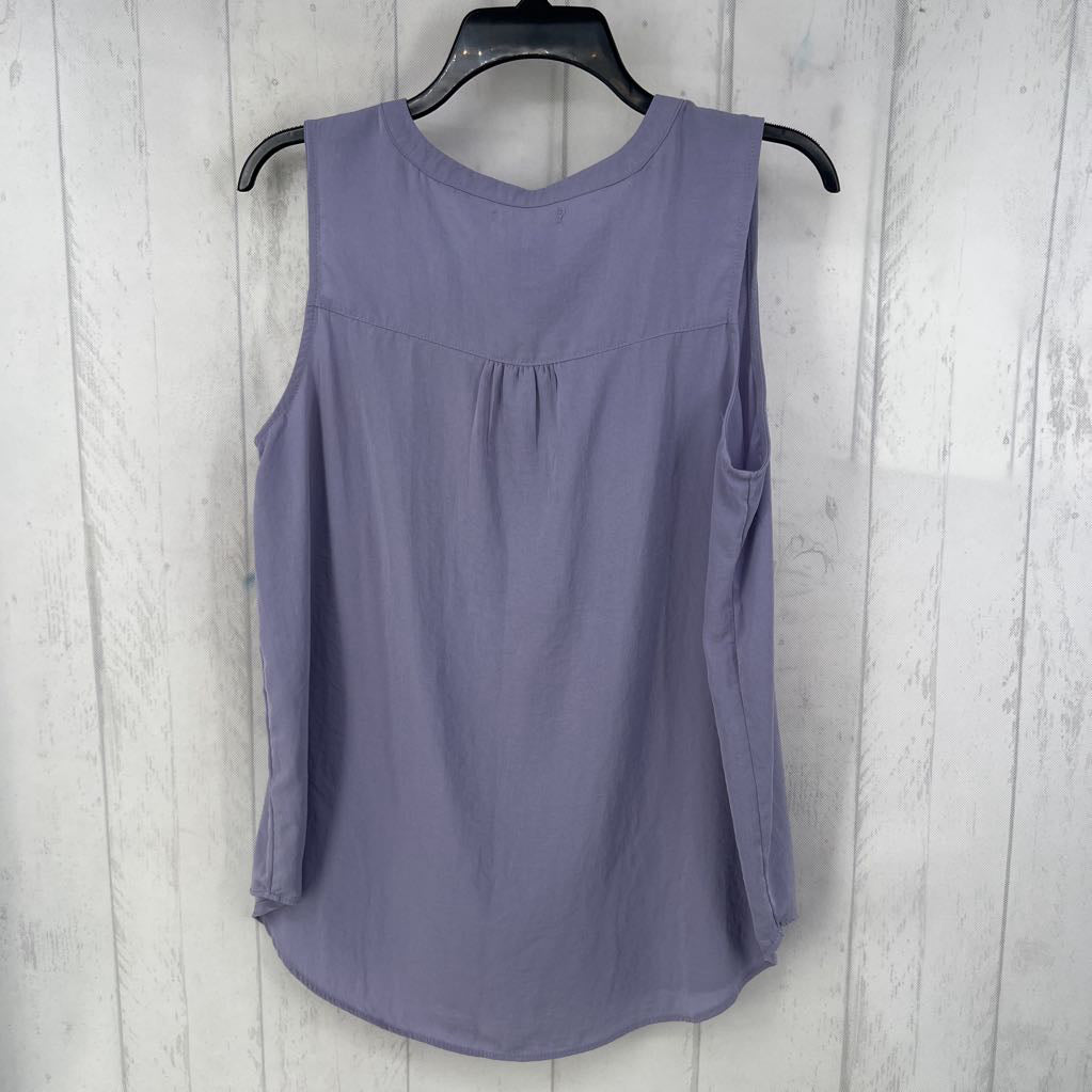 L v-neck slvls top