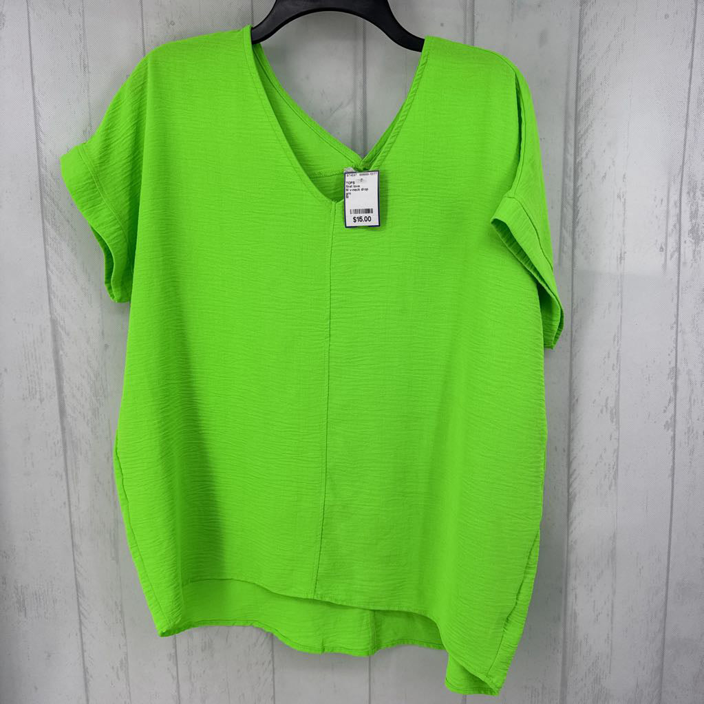 M v-neck drop shoulder top