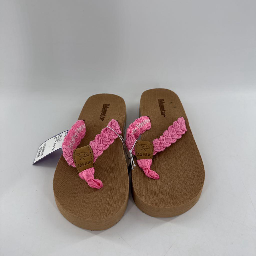 7 woven strap flip-flop