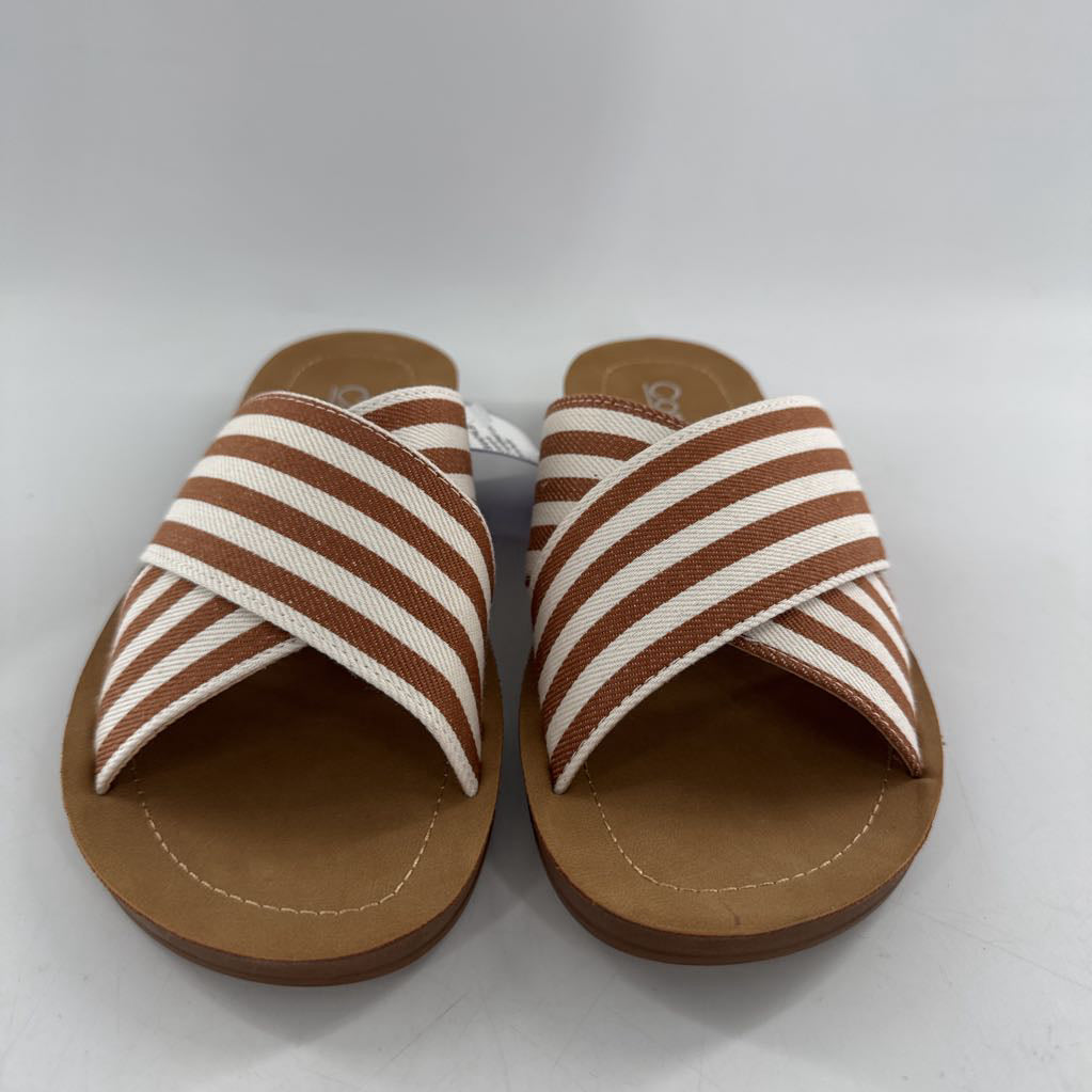 7 striped crossover strap sandal
