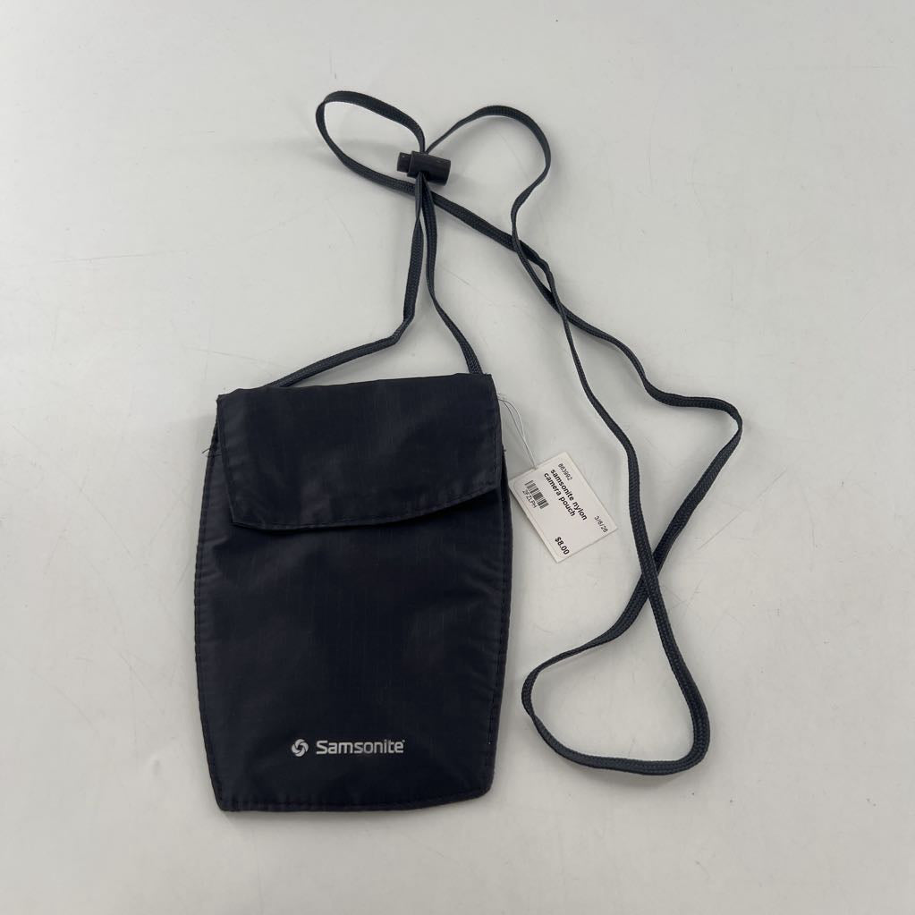 samsonite nylon camera pouch