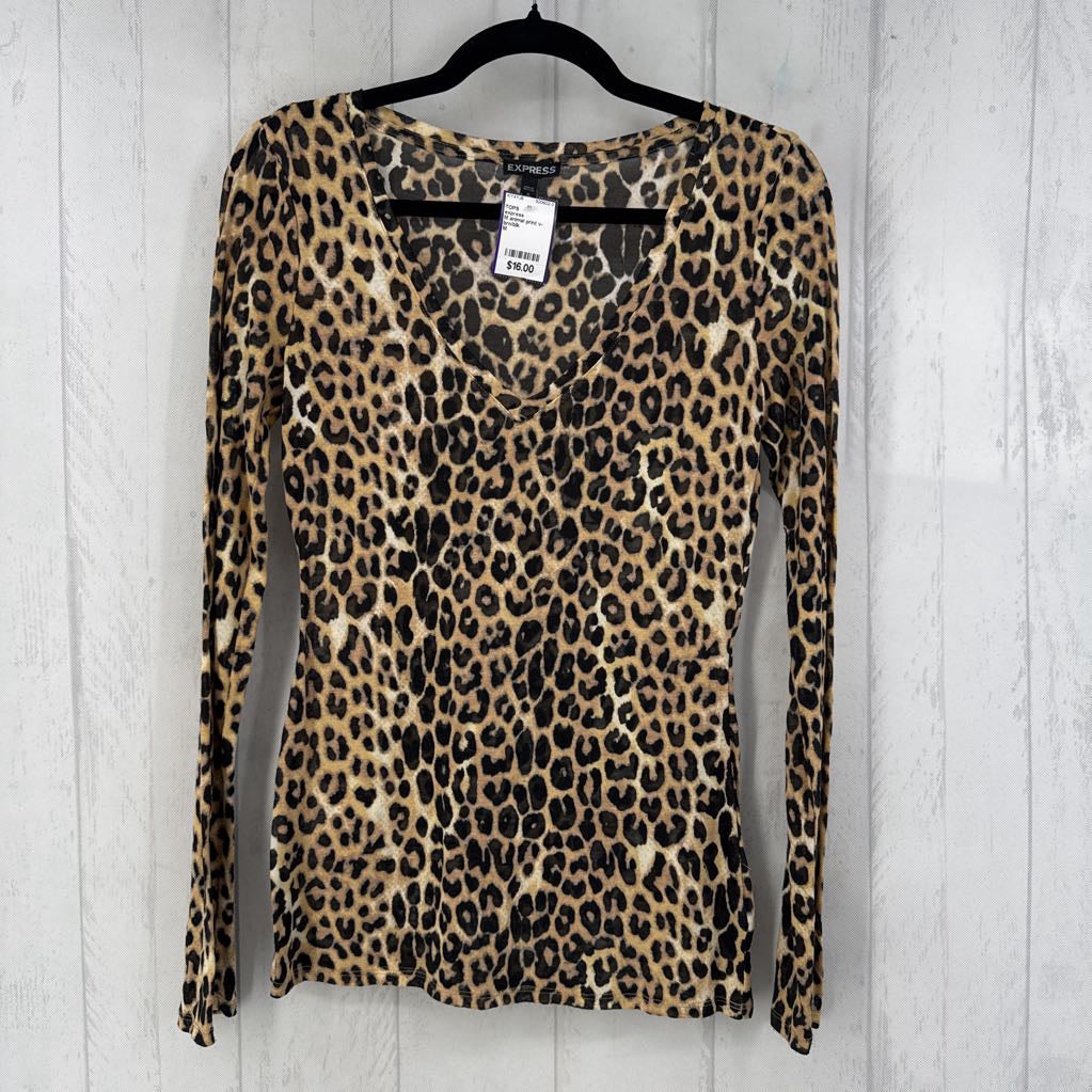 M animal print v-neck l/s top