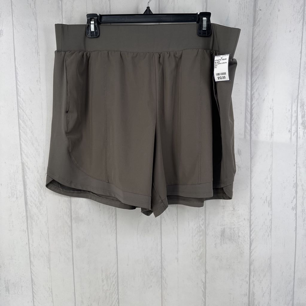 XXL pull-on shorts