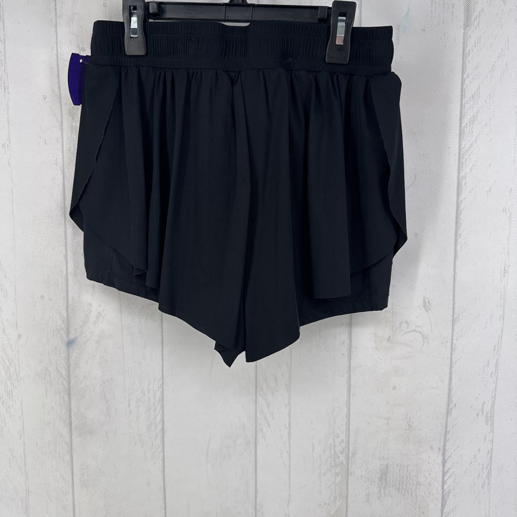 S ribbed petal hem shorts