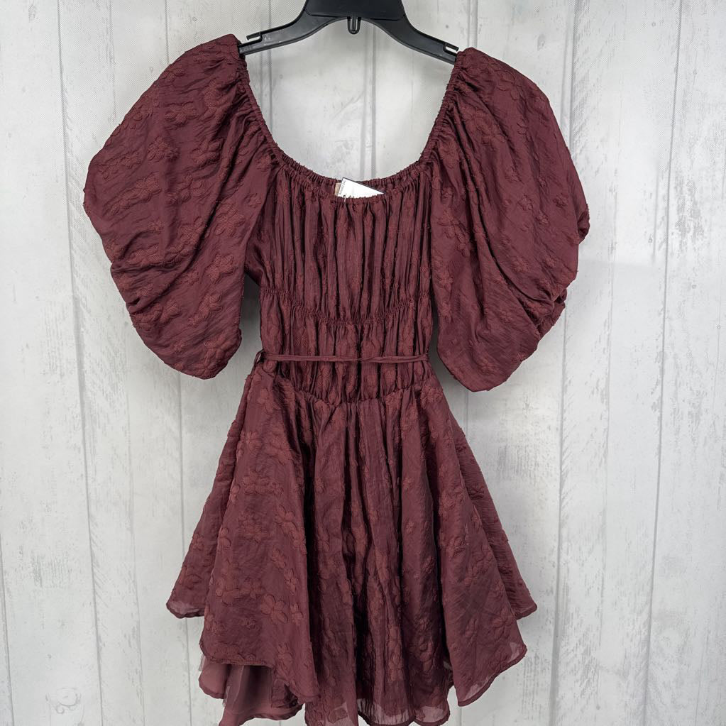 XS puffy slv textures dress